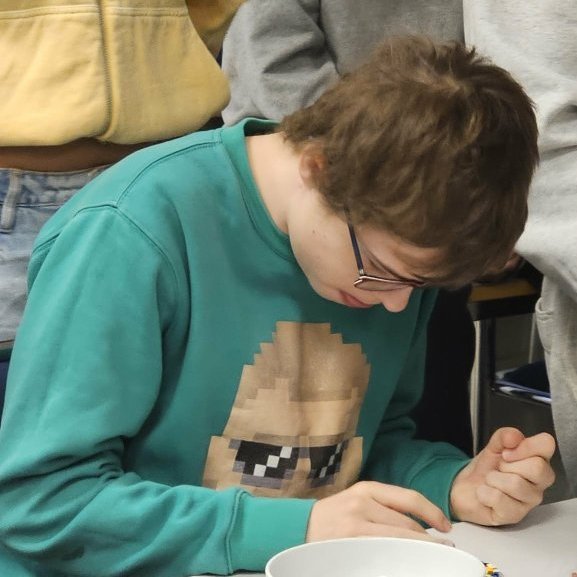 attxtchhthsq_-eaeuxuvcuatp35nbzpndlqnggxjru5na