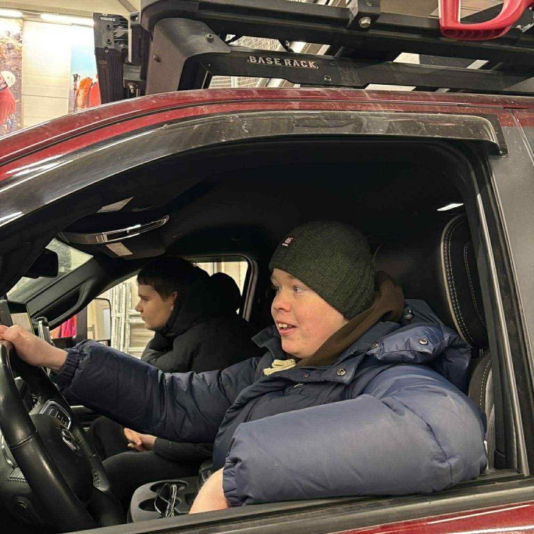 att5gnp8-b3llumr4dftlb9wagmd8xurfzzhr-nhgwwbku