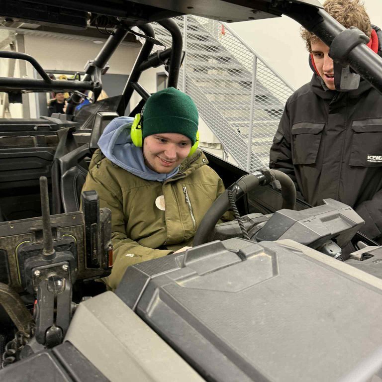 attnymduz6bdvixvuvtwstbyoqw9_3rznk6tk9awbuwovu