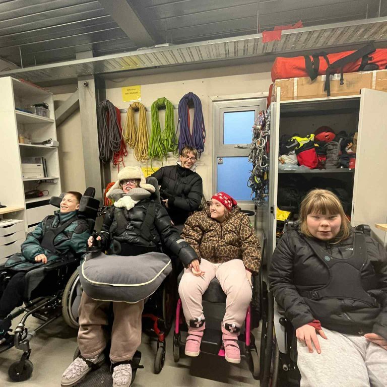 attuf8enqqcej0qtzjopphltdwqxj5tl0tcds2ukilv3se