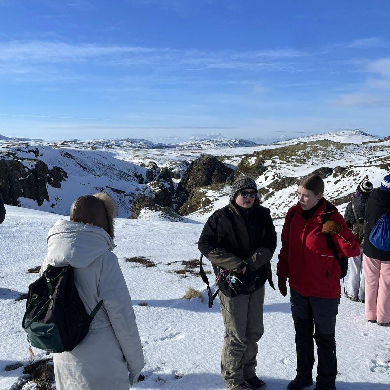 648793117_1916845489223105_2255541009807691371_n