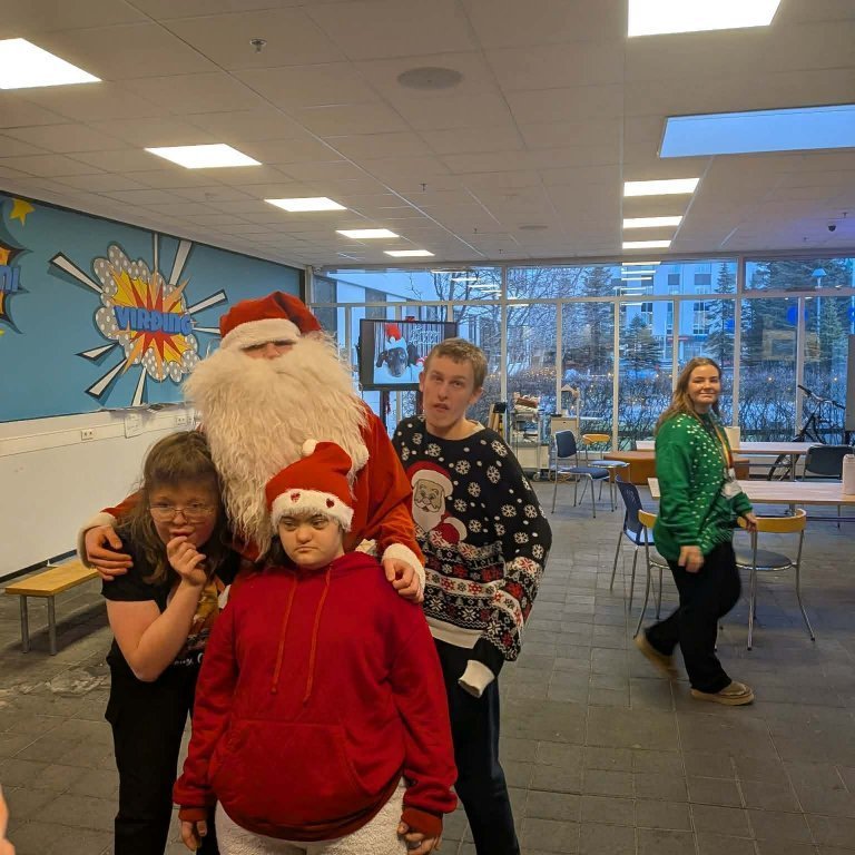 atthunqq4ilumjea5xyzduimafl7dga8-calrpts9qsngi