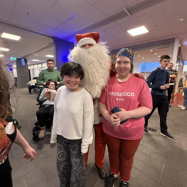 attr0s_p5kqmd65i-j_hy46v0e5ariecsjuf0bmolb1r4o