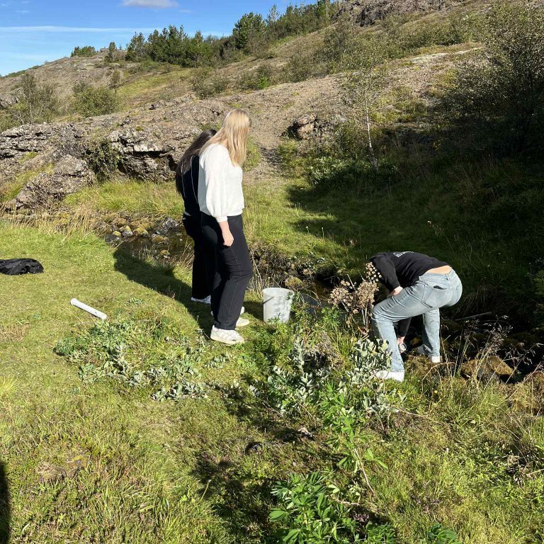 attkb4fza1b6riswqswxgtkgkgluv4odqwqfuhkhtrqvr4