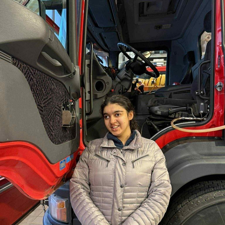 att5umwmsq-uqe-zvtexw76-xs3vrzfx6k3uj7apc13gy