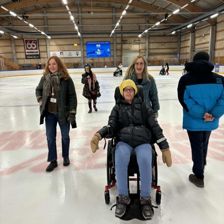 e9344709-7d3b-4087-a7a2-cf4976c077da