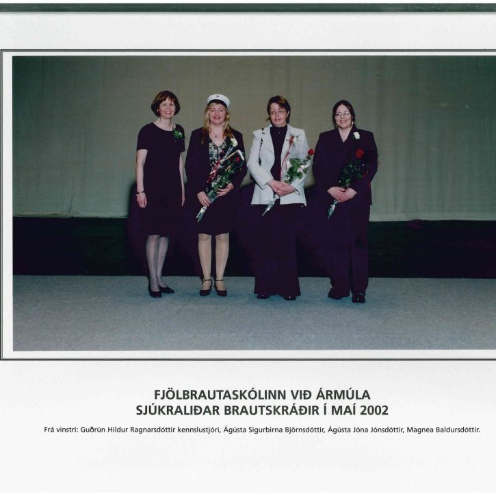 Sjúkraliðar vor 2002