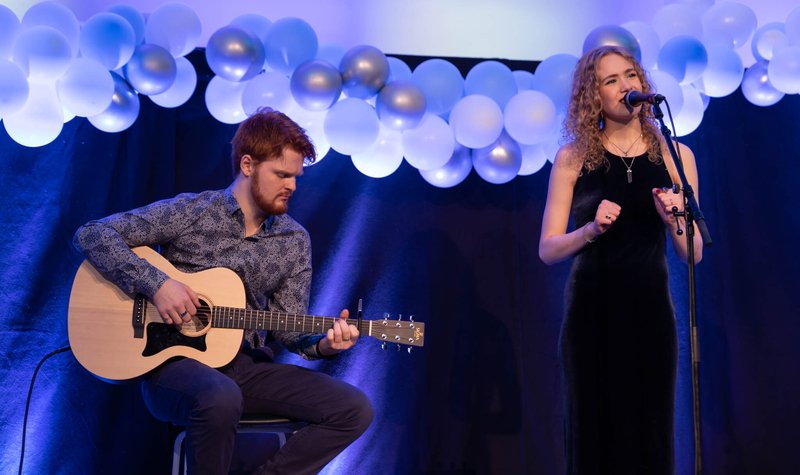 Árdagur og söngkeppni FÁ