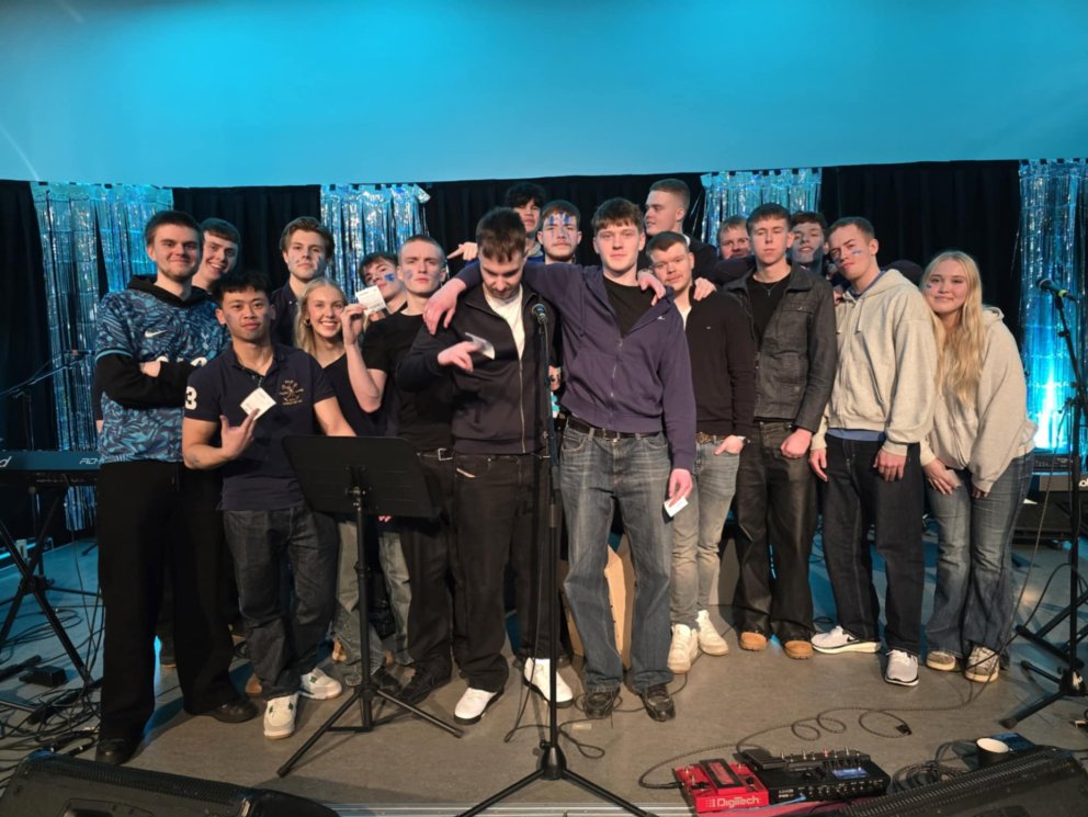 Dökkbláa liðið - sigurliðið í ár.