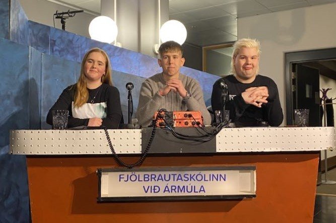 FÁ áfram í Gettu betur