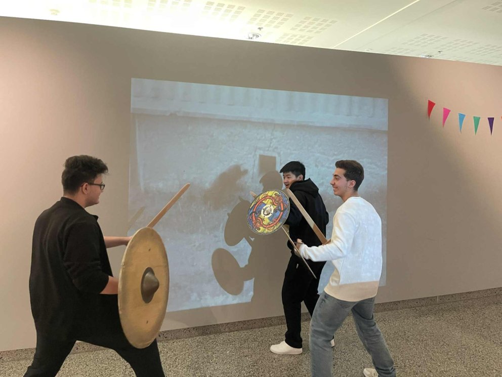 Slógust að hætti víkinga