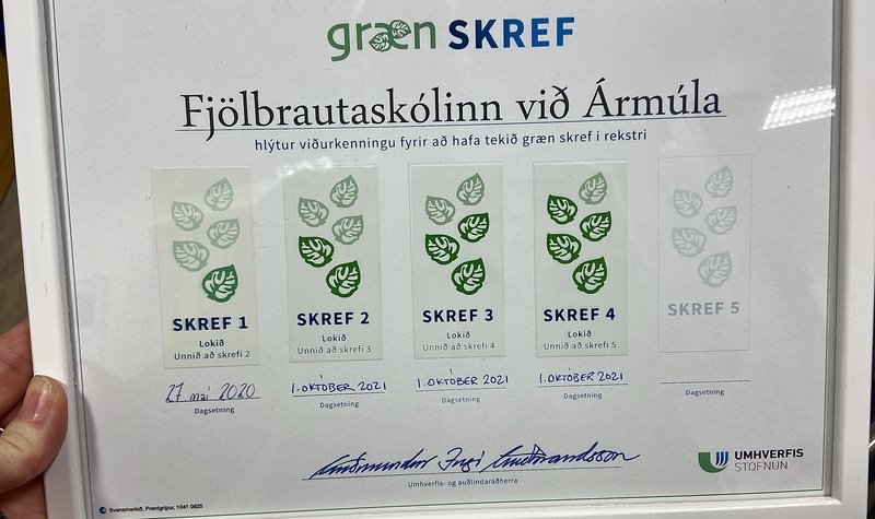 FÁ stígur grænu skrefin