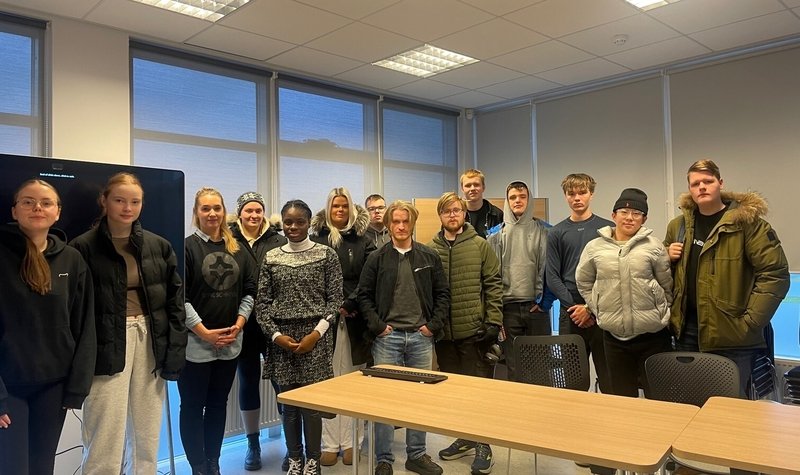 Nemar í viðskiptalögfræði FÁ heimsóttu Fangelsismálastofnun