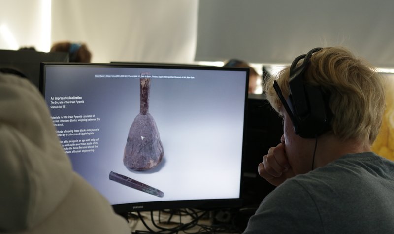 Spiluðu tölvuleik í sögu