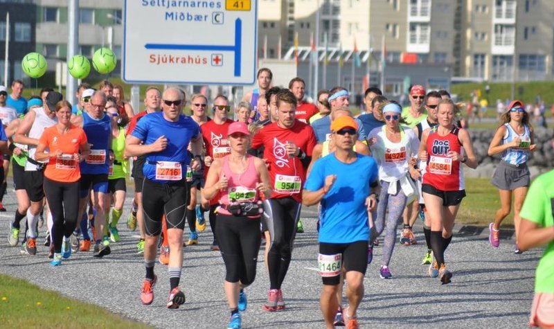 Lífshlaupið á hálum ís í Skautahöllinni