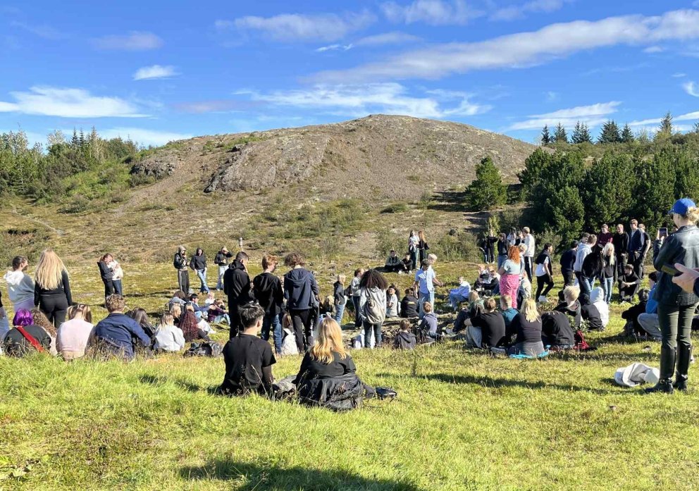 Nýnemar skemmtu sér í Lækjarbotnum