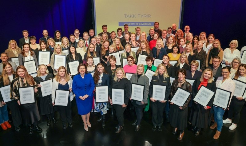 FÁ hlaut viðurkenningu Jafnvægisvogarinnar 2023