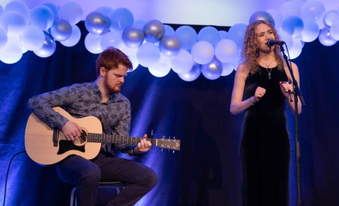 Árdagur og söngkeppni FÁ