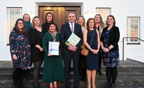 Ísan-kennarar á Bessastöðum