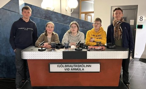 FÁ áfram í Gettu betur