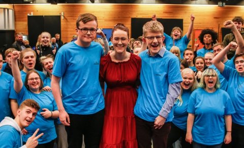 FÁ í undanúrslit Gettu betur!