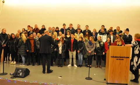 Brautskráning kl. 14 -fimmtudaginn 21.des.