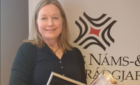 Hrönn námsráðgjafi fékk viðurkenningu