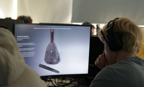 Spiluðu tölvuleik í sögu