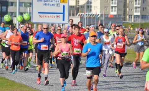 Lífshlaupið á hálum ís í Skautahöllinni