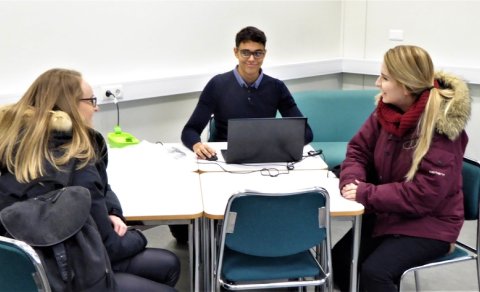 Ást og friður í Setrinu