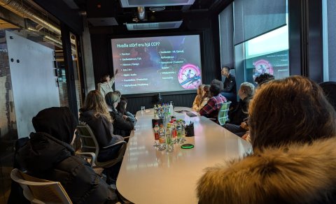 Nemendur í leikjahönnun heimsóttu CCP